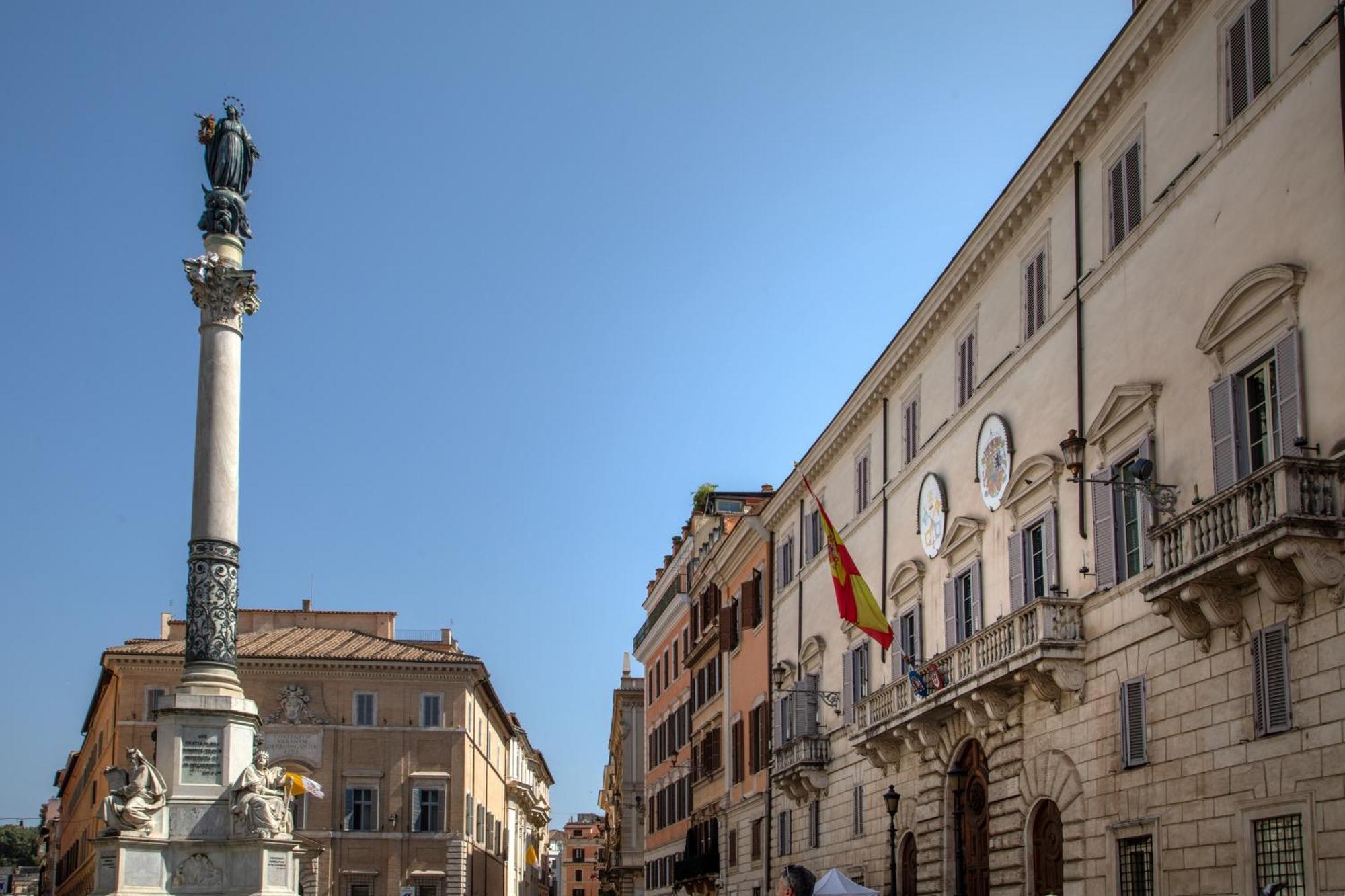The Right Place 4U Mario De Fiori Apartment, Rome